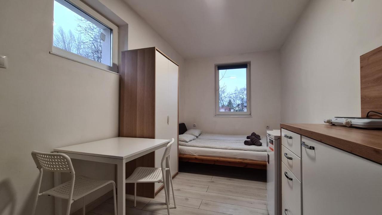 Ferienwohnung Studio I Pokoje I Pokoje Z Lazienkami Danzig Exterior foto