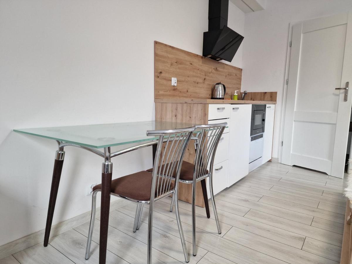 Ferienwohnung Studio I Pokoje I Pokoje Z Lazienkami Danzig Exterior foto